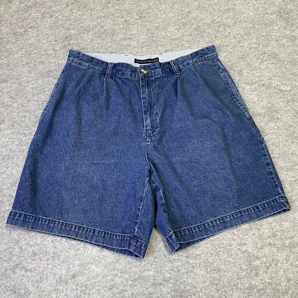Vintage Tommy Hilfiger 90s Pleated Denim Shorts Mens 32 Blue Crest Logo
